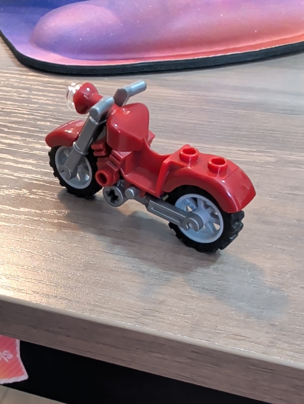 Lego Minifig Red Motorcycle - Picture 4 of 4